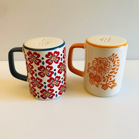 The Pioneer Woman Flea Market Stoneware Rangetop Salt and Pepper Shaker - Picture 1 of 4